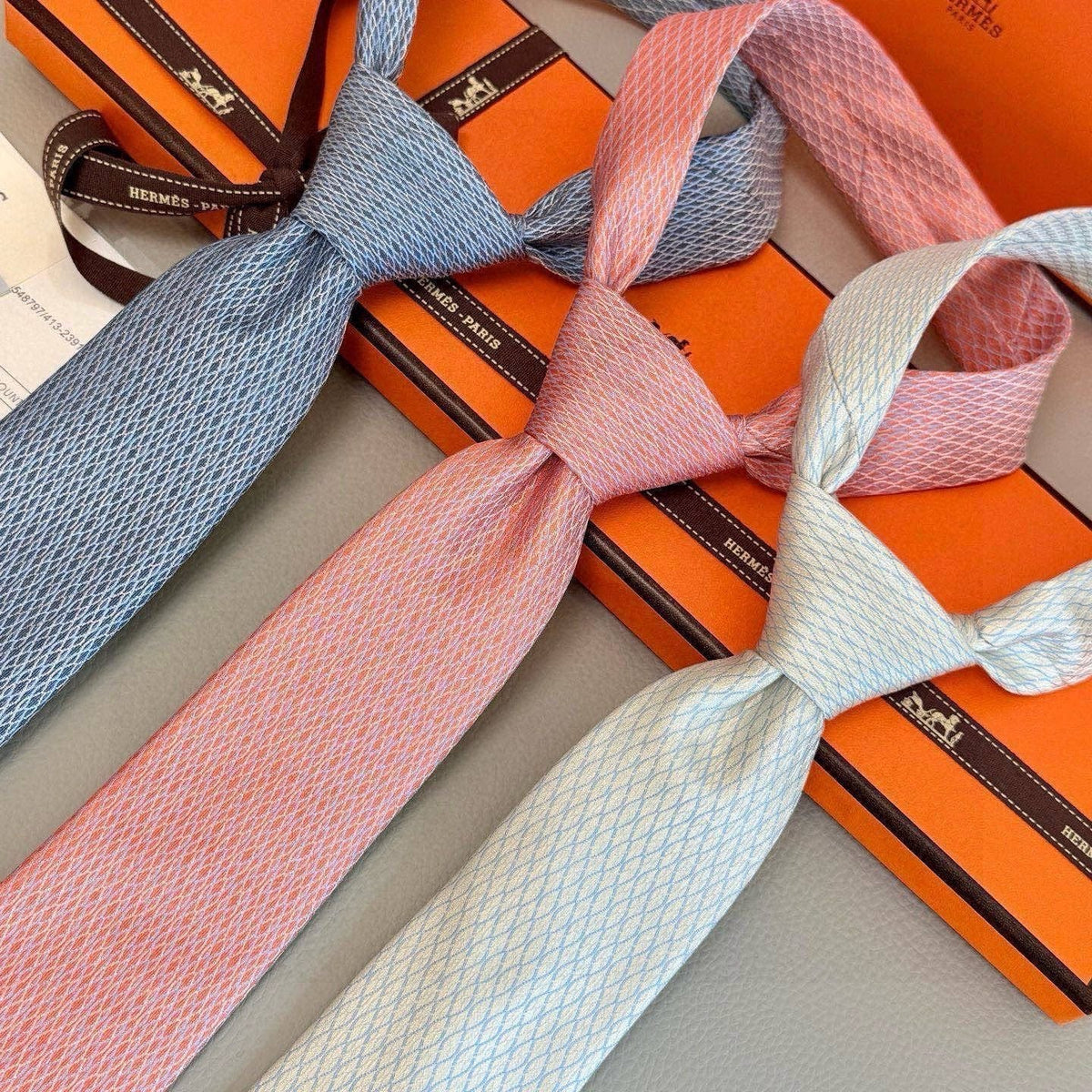 Hermes Style Men's Textured Basketweave Silk Tie