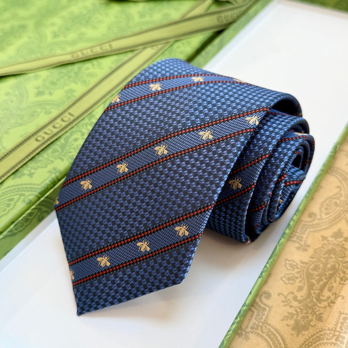Gucci Style Men's Bee Stripe Jacquard Silk Tie