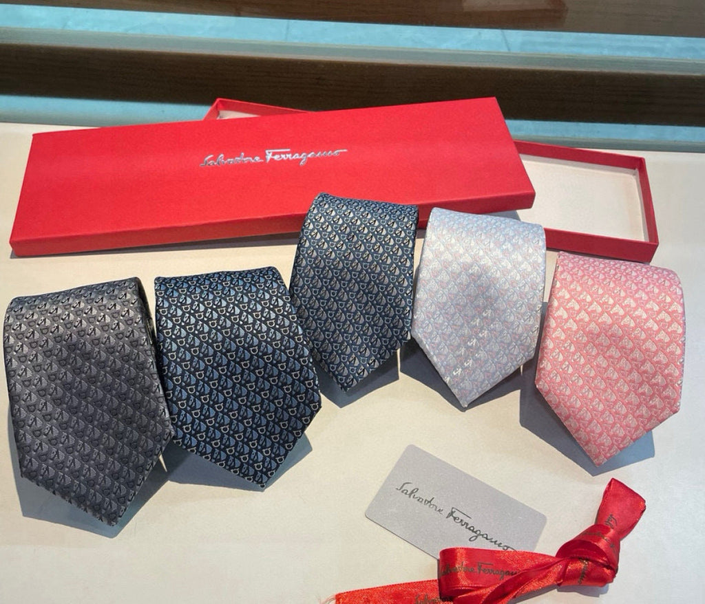 Ferragamo Style Men's Micro Pattern Silk Tie