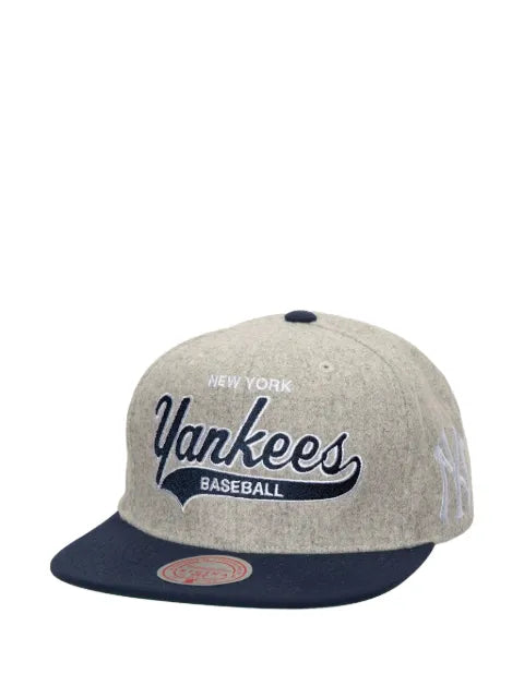 Mitchell & Ness Yankees-embroidered baseball cap
