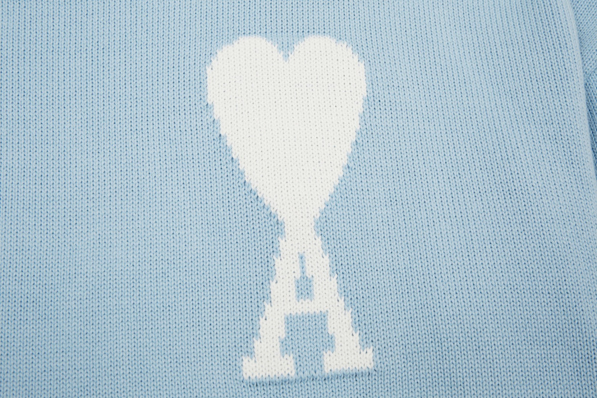 HEART SWEATER BABYBLUE (UNISEX)