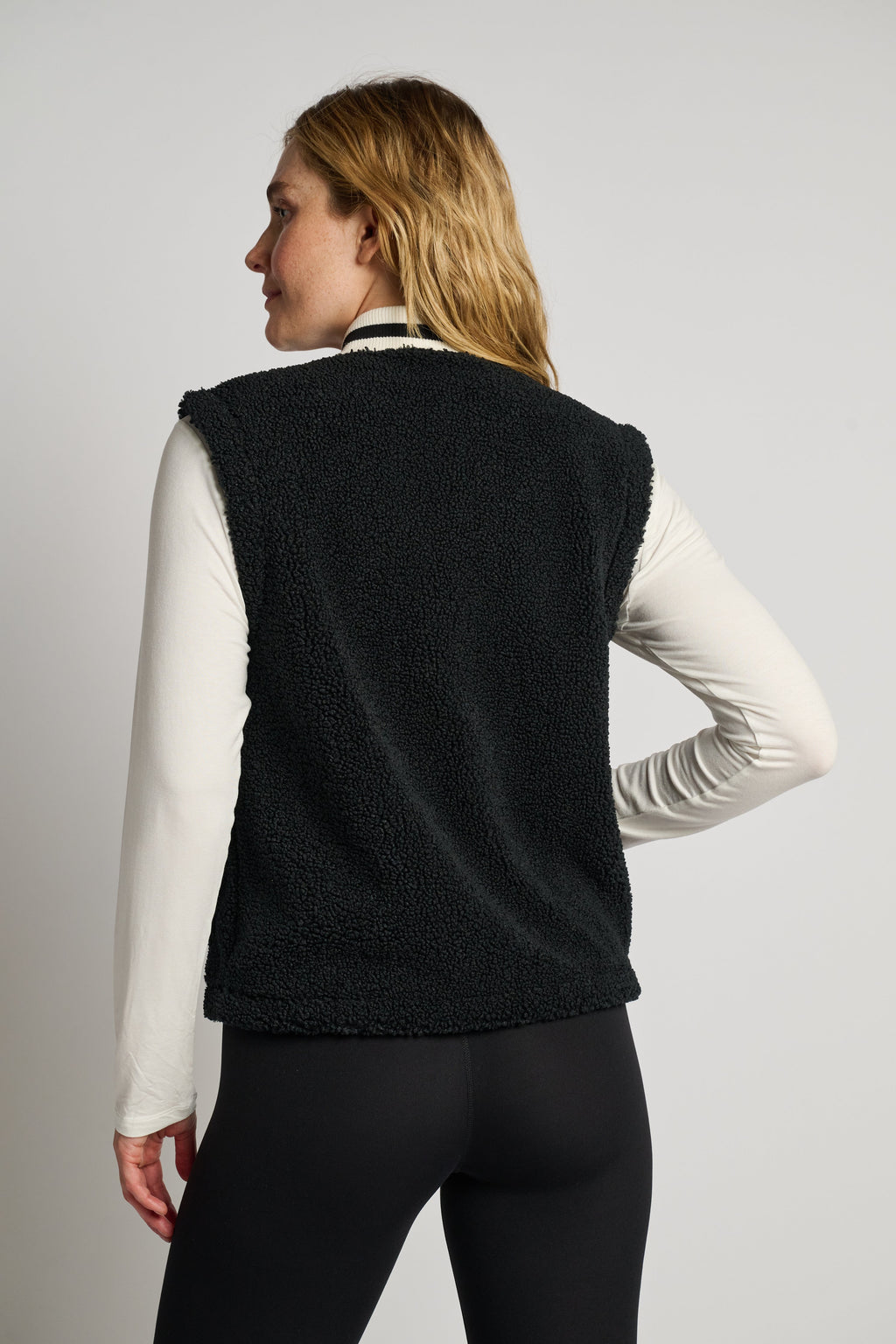 Aster Sherpa Vest