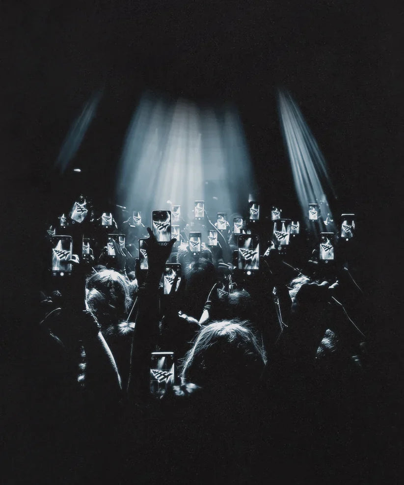 Paper Planes Concert Crowd Tee
