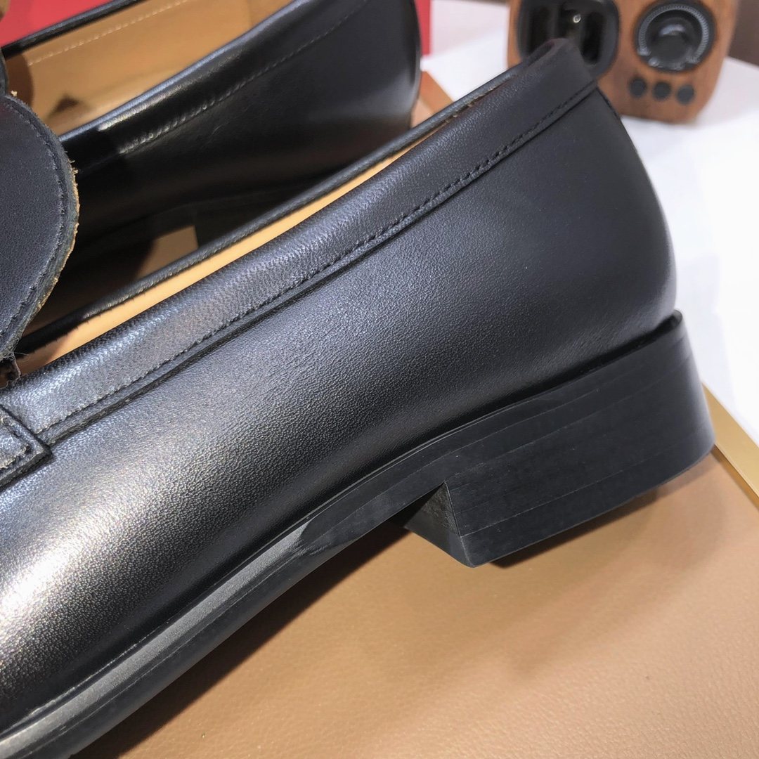 Ferragamo Black Leather Loafers