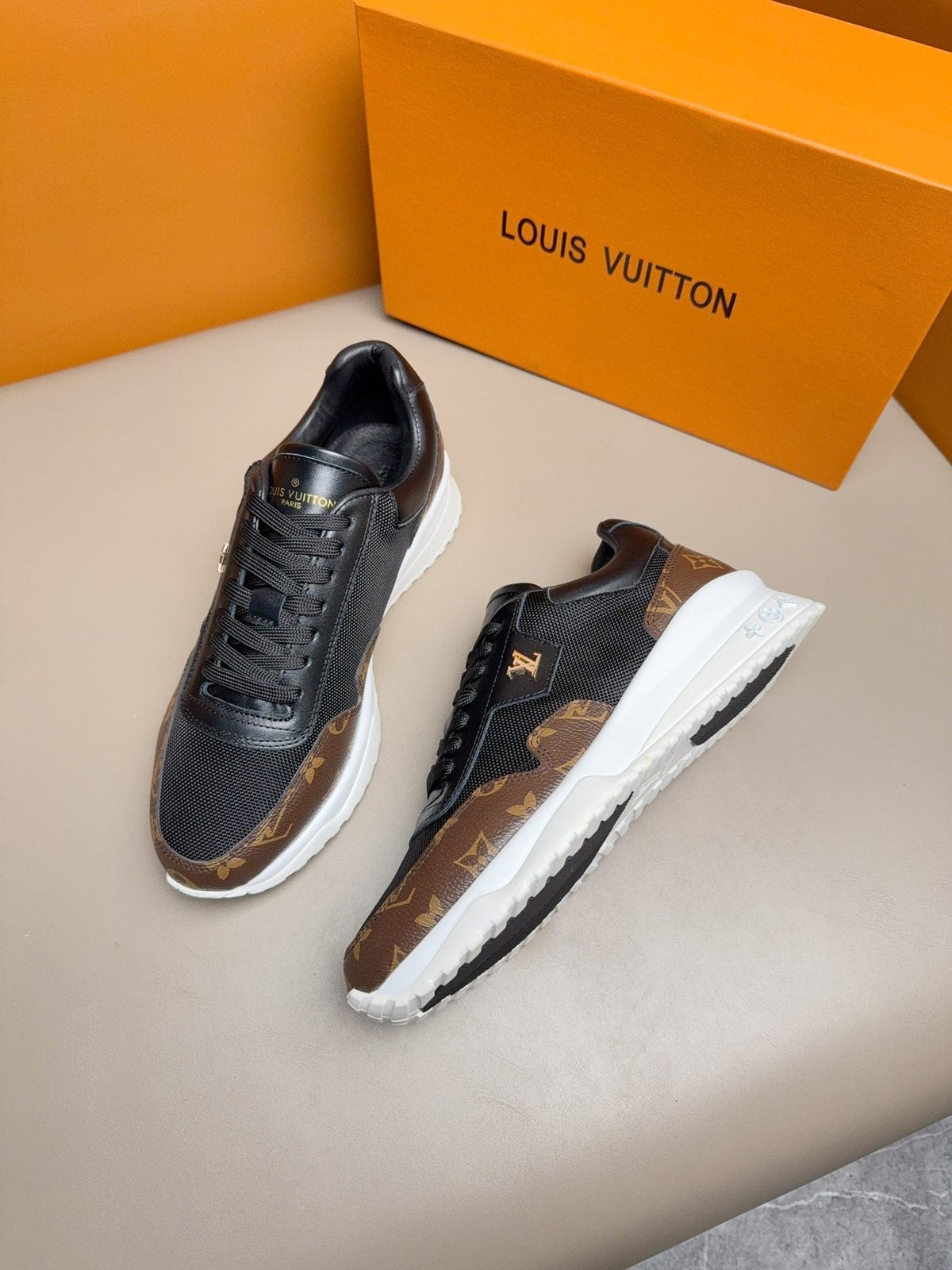 Louis Vuitton Patterned Low-Top Sneakers
