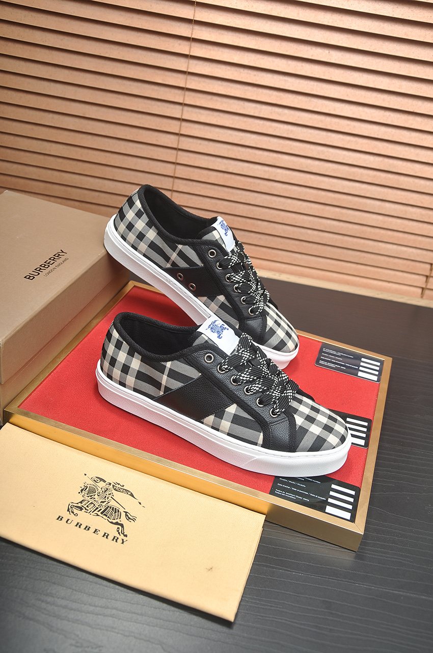Burberry Check Low-Top Sneakers - Padded Collar