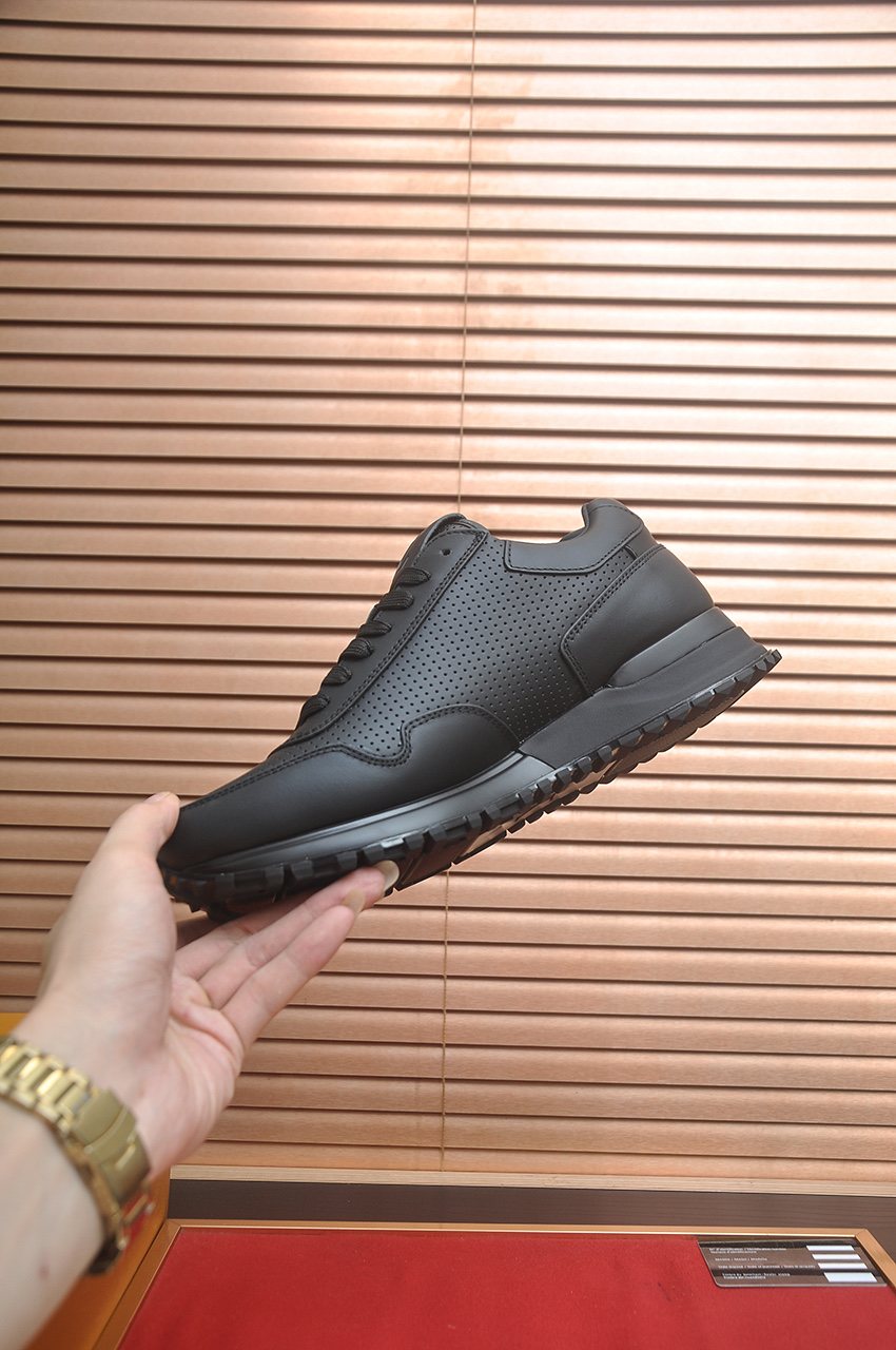 Louis Vuitton Dark Gray Low-Top Sneakers