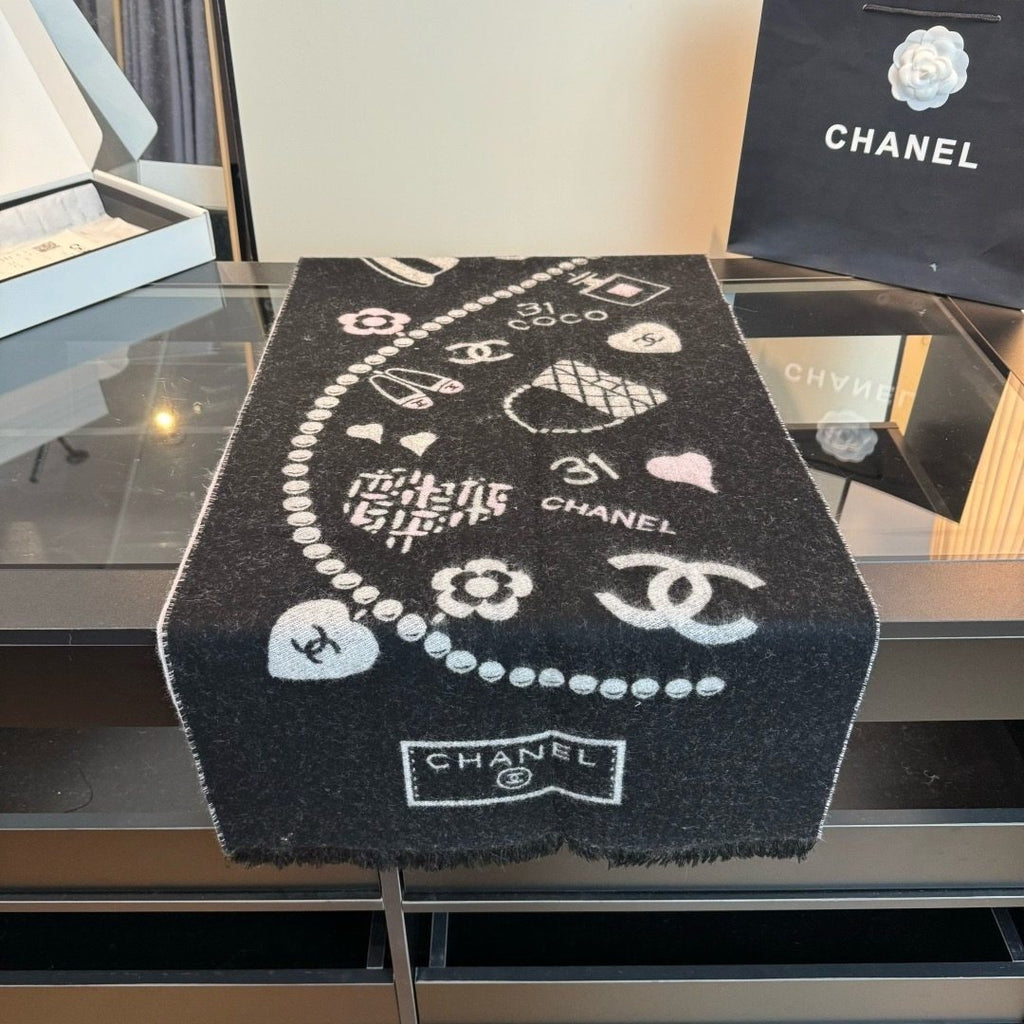 Chanel Black Pearl Motif Scarf