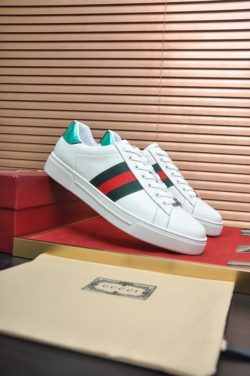 Gucci Striped Low-Top Sneakers