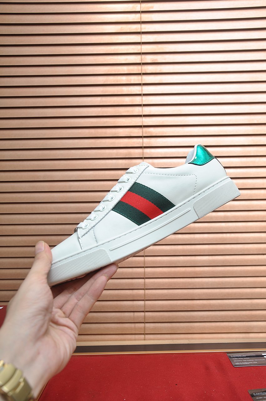 Gucci Striped Low-Top Sneakers