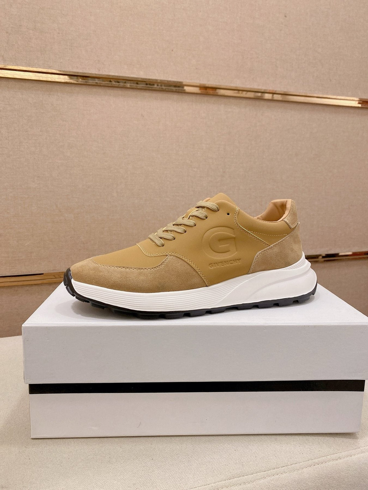Givenchy Low-Top Lace-Up Sneakers